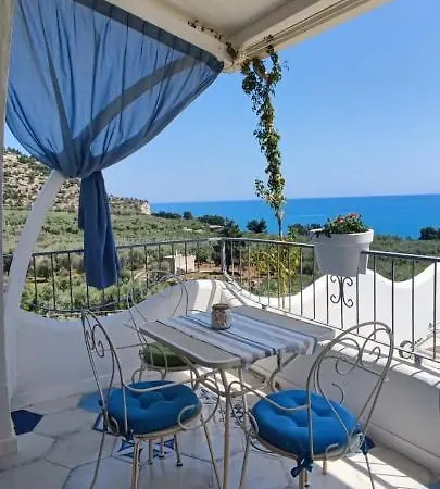 Dimora Mediterranea Couette-café
