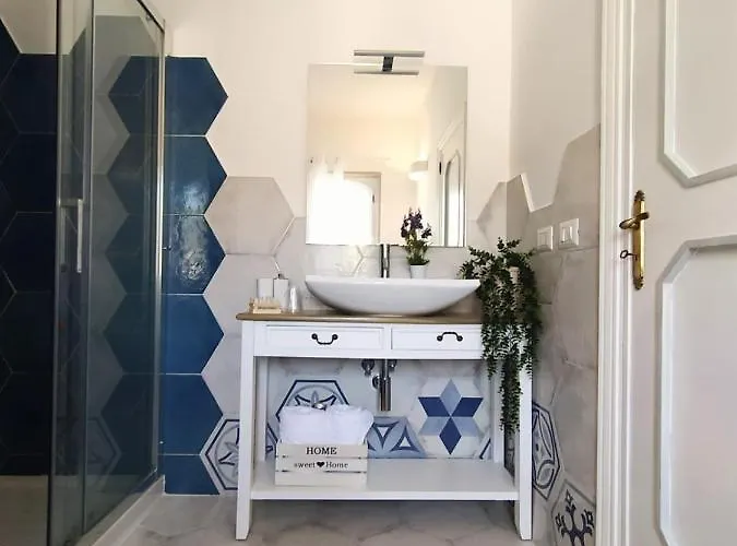 Dimora Mediterranea Bed and Breakfast 4*
